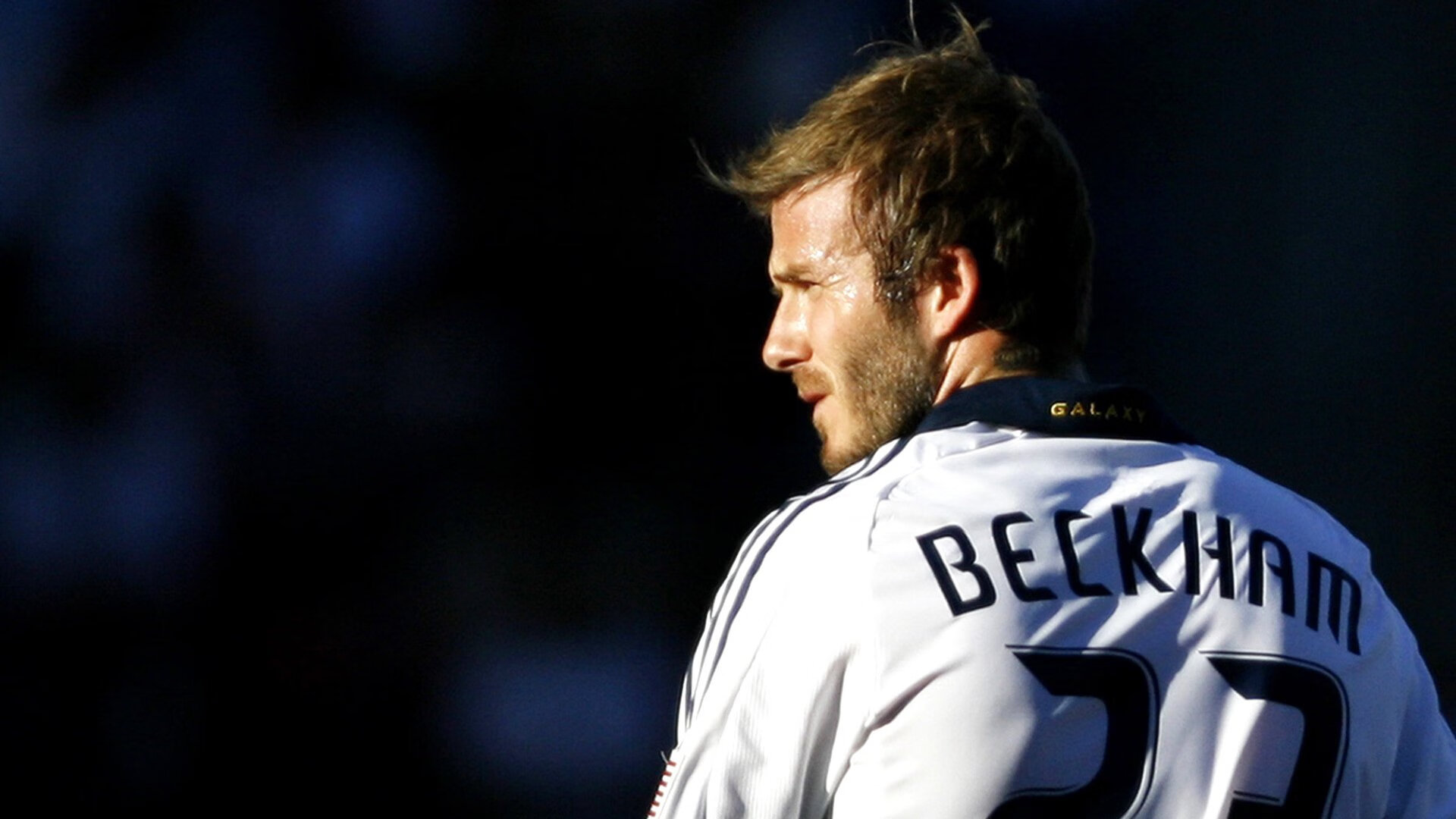 开云体育中国-战神附体！Rookie神级助攻改写历史，法国队纪录之夜引爆全球热议